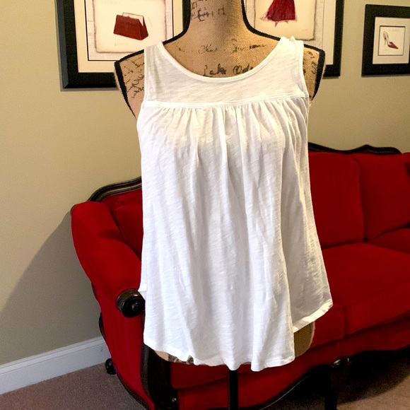 GAP Tops - Very Cute Gap Blouse!! 🤩